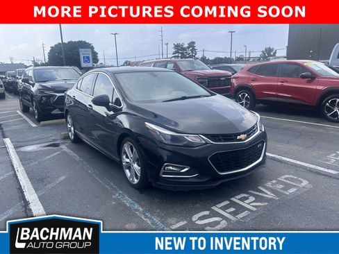 Used 2018 Chevrolet Cruze Premier w/ RS Package FWD image 1