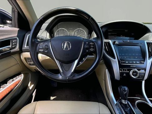 Used 2019 Acura TLX FWD image 9
