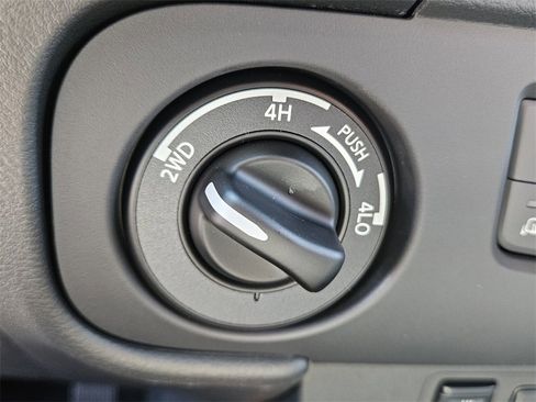 New 2026 Nissan Frontier PRO-4X w/ Pro-4x Convenience Package image 20