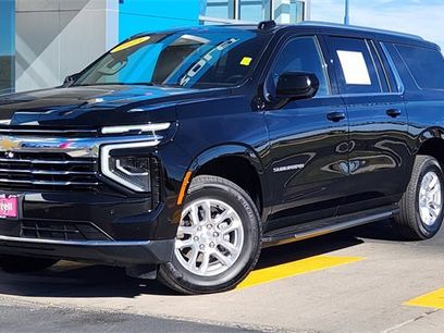 Used 2025 Chevrolet Suburban LT