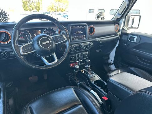 Certified 2020 Jeep Gladiator Mojave AWD/4WD image 11