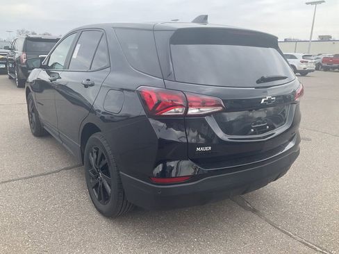 Used 2023 Chevrolet Equinox LS w/ LS Convenience Package image 4