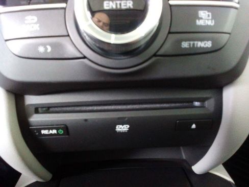 Used 2017 Acura MDX SH-AWD w/ Tech & Entertainment image 13