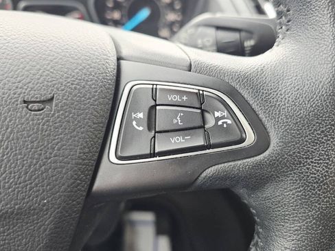 Used 2019 Ford Escape Titanium AWD/4WD image 25