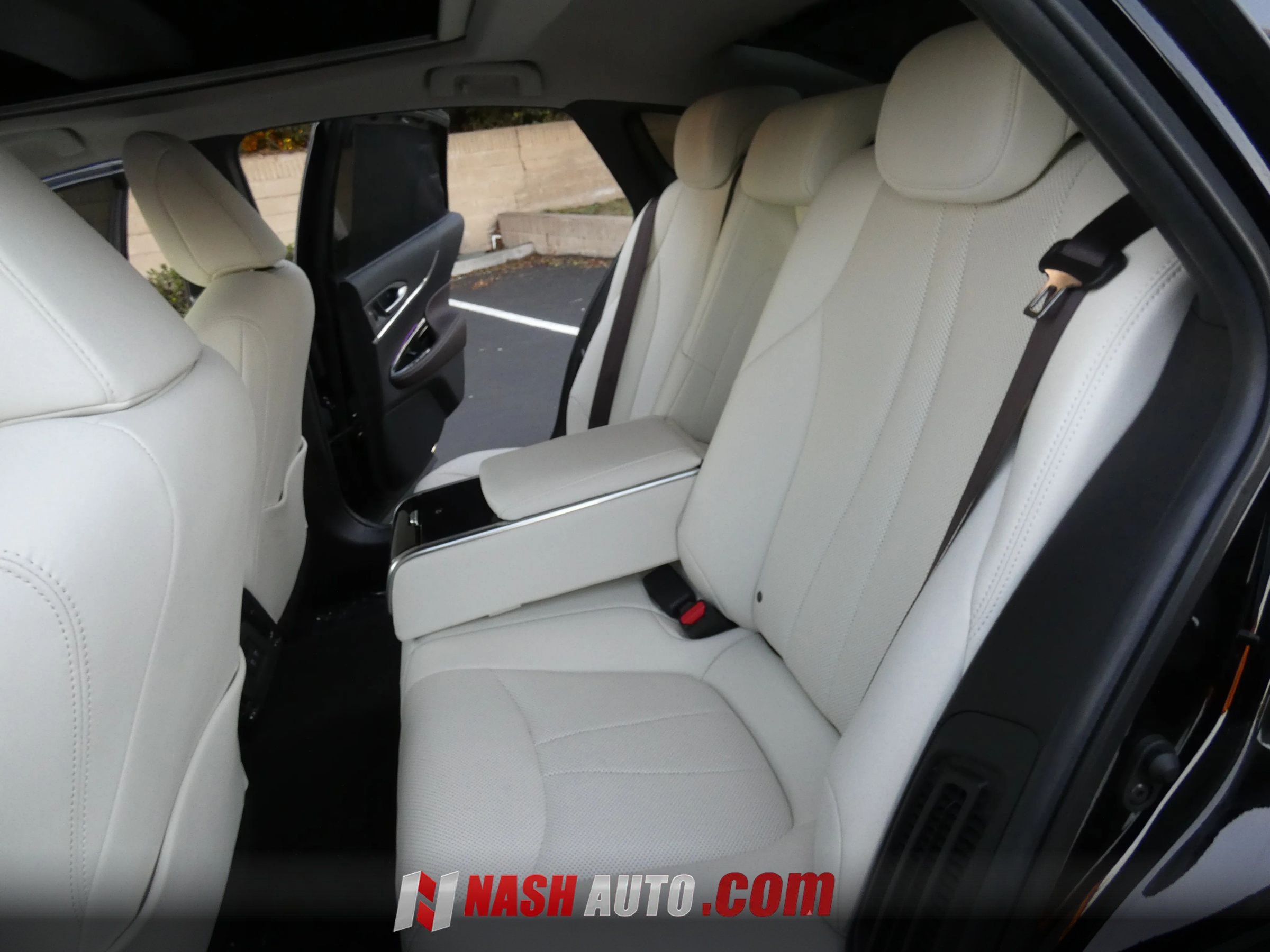 Used 2021 Toyota Mirai RWD image 48