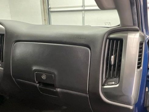 Used 2019 Chevrolet Silverado 1500 LT w/ All Star Edition AWD/4WD image 10