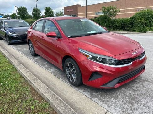 Used 2024 Kia Forte LXS FWD image 2