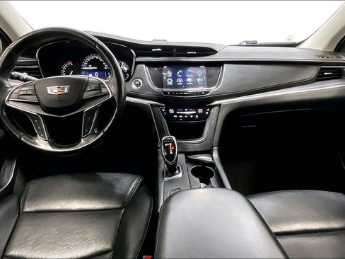 Used 2018 Cadillac XT5 Premium Luxury AWD/4WD image 18