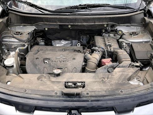 Used 2024 Mitsubishi Outlander Sport SE AWD/4WD image 10