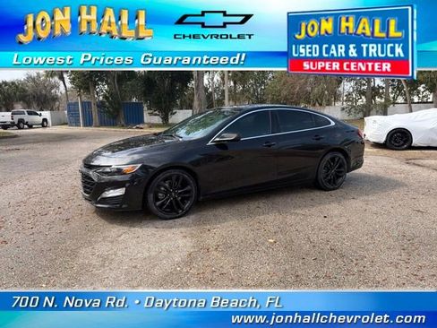 Used 2021 Chevrolet Malibu LT image 3