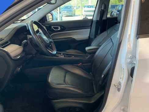 Used 2022 Jeep Compass Limited AWD/4WD image 3