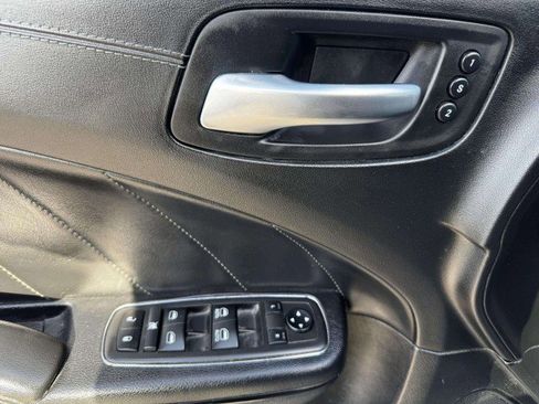 Used 2019 Dodge Charger SXT w/ Plus Group image 16