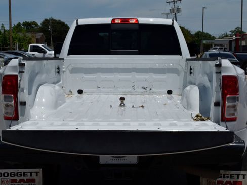 Used 2024 RAM 3500 Tradesman w/ Convenience Group AWD/4WD image 19