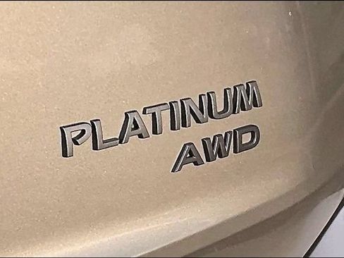 Certified 2025 Nissan Rogue Platinum AWD/4WD image 8