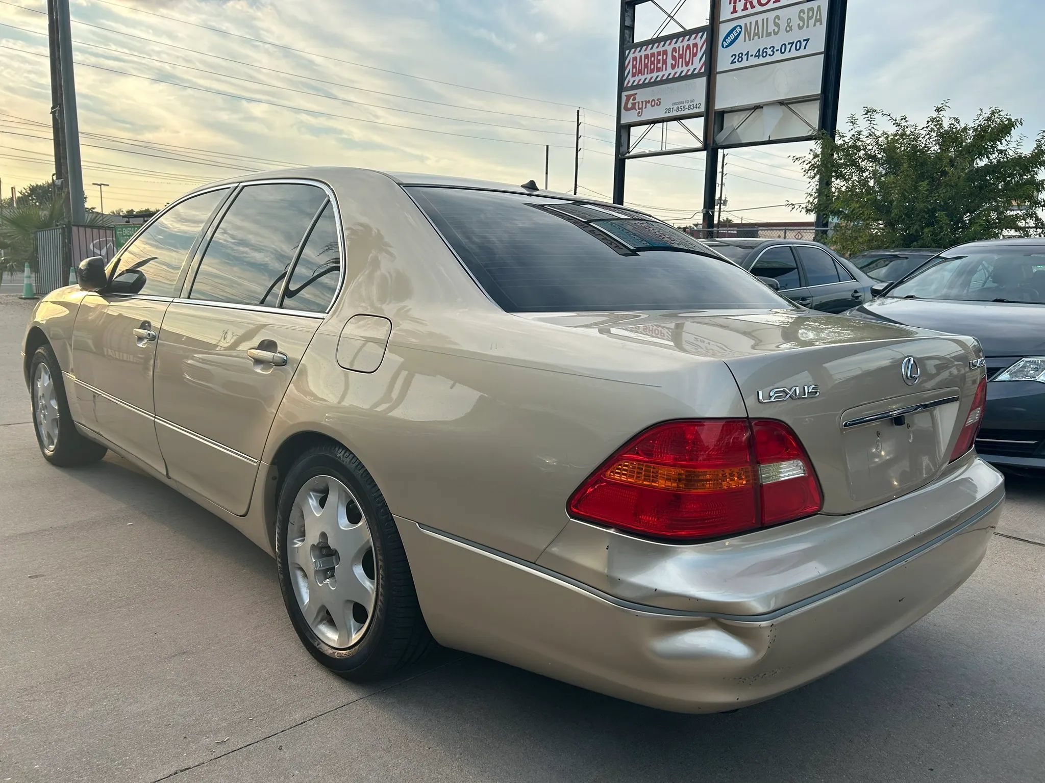 Used 2003 Lexus LS 430 RWD image 3