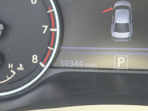 Used 2024 Nissan Altima 2.5 SV FWD image 30