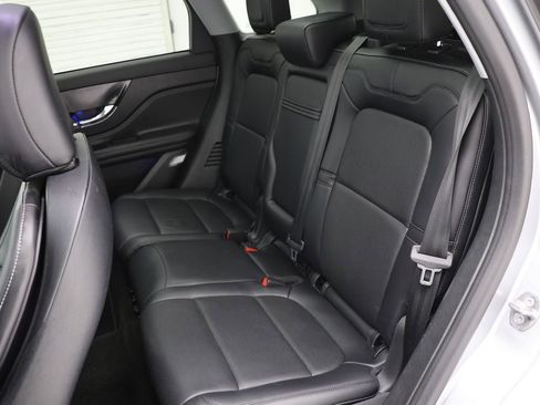 Used 2022 Lincoln Corsair AWD w/ Premium Package image 12