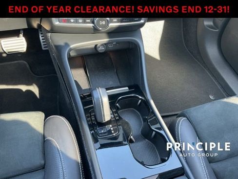 Certified 2021 Volvo XC40 P8 Recharge w/ Advanced Package image 14