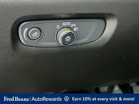 Used 2023 Chevrolet Traverse LT AWD/4WD image 14