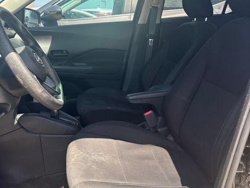 Used 2023 Nissan Kicks S FWD image 15