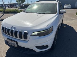Used 2019 Jeep Cherokee Latitude Plus w/ Comfort/Convenience Group video 2