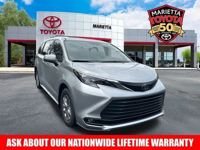 New 2025 Toyota Sienna XLE