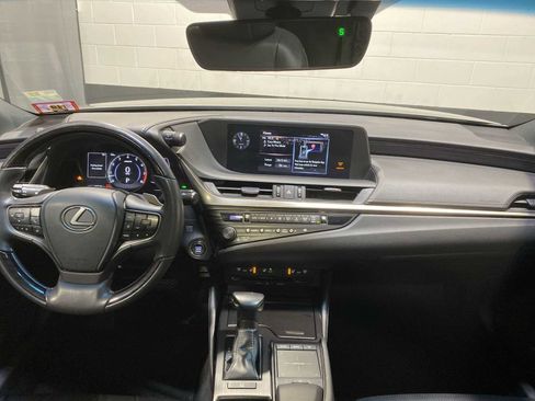 Used 2019 Lexus ES 350 image 10