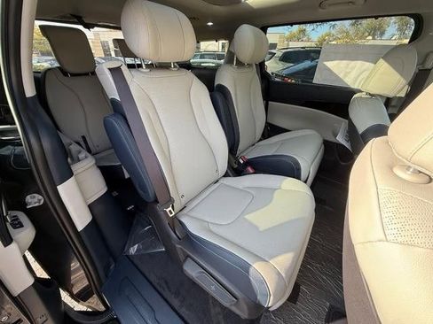 New 2026 Kia Carnival SX Prestige image 7