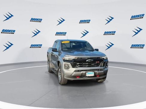 Used 2023 Chevrolet Colorado Z71 image 3