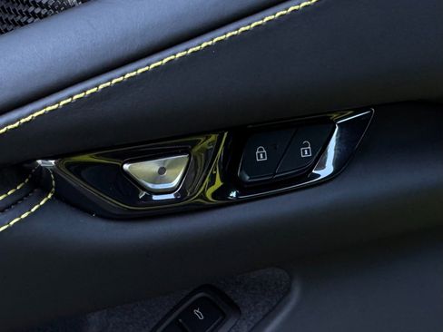 Used 2023 Chevrolet Corvette Stingray Premium Conv image 92