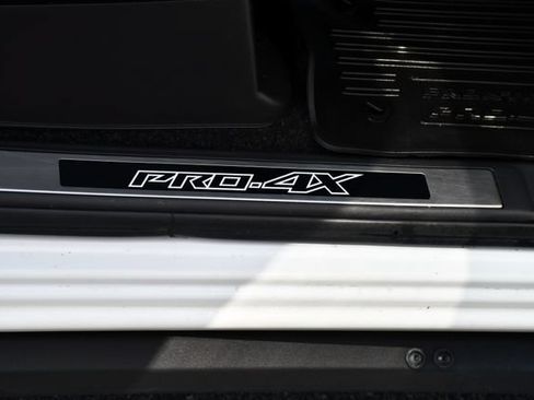 Used 2023 Nissan Frontier PRO-4X w/ Pro Convenience Package AWD/4WD image 31