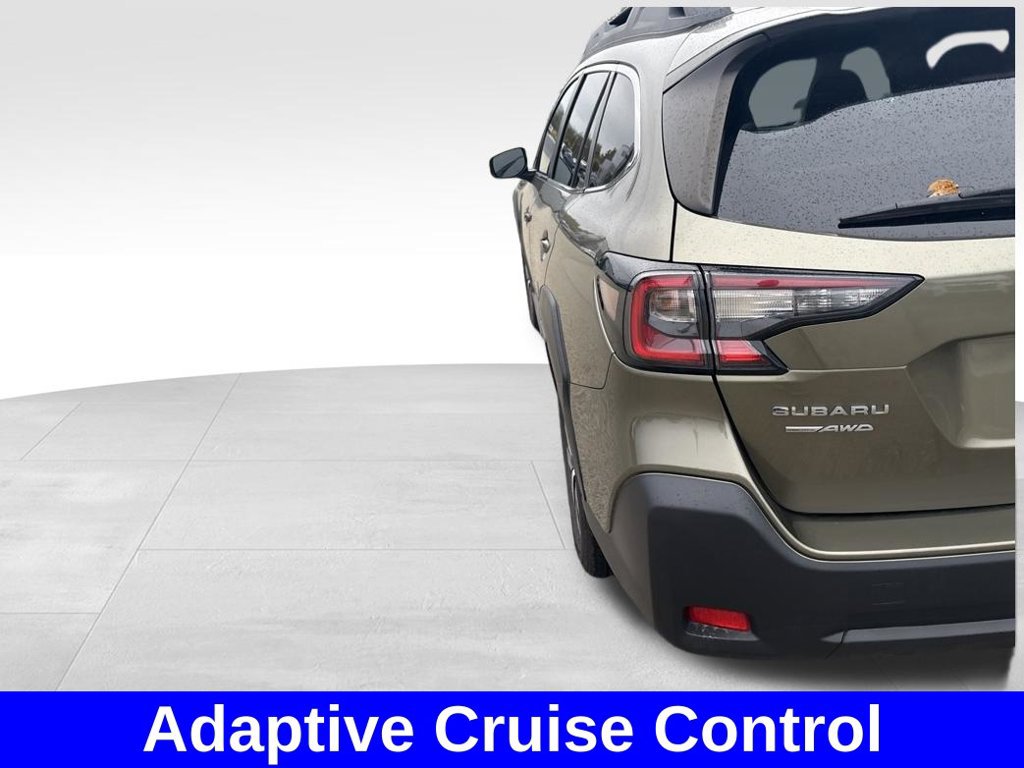Used 2023 Subaru Outback Premium AWD/4WD image 4