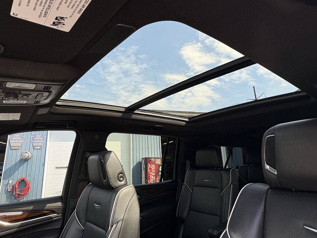 Used 2023 Cadillac Escalade ESV Premium Luxury w/ LPO, Radiant Package AWD/4WD image 47