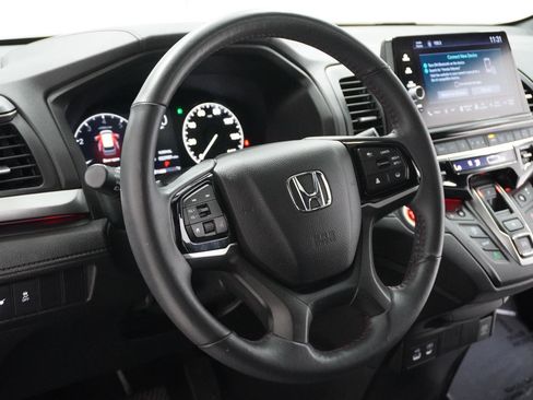 Used 2025 Honda Odyssey Sport-L image 19