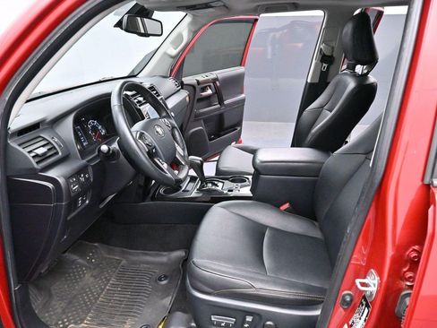 Used 2023 Toyota 4Runner 40th Anniversary SE AWD/4WD image 11