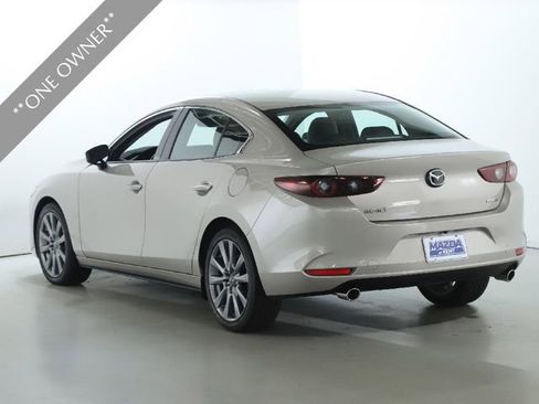Used 2025 MAZDA MAZDA3 s image 8
