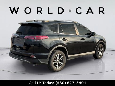 Used 2018 Toyota RAV4 XLE w/ Plus Extra Value Package FWD image 5