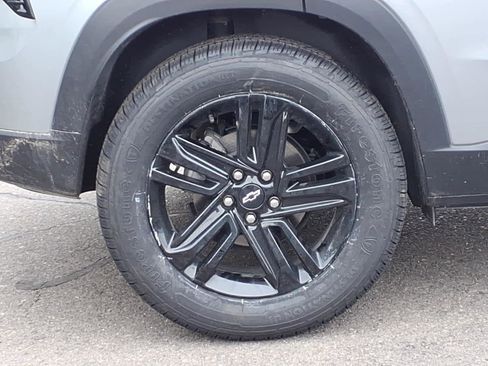 Used 2024 Chevrolet Trax ACTIV w/ Driver Confidence Package FWD image 4