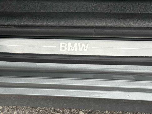 Used 2025 BMW 330i Sedan image 23