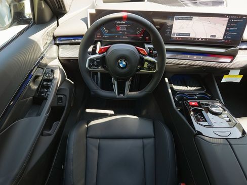 New 2026 BMW M5 Touring image 18