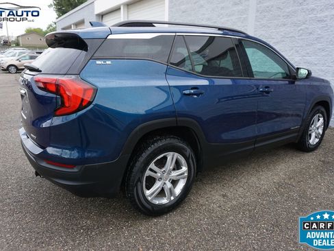 Used 2020 GMC Terrain SLE w/ Driver Convenience Package AWD/4WD image 10