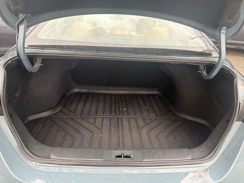 Used 2024 Nissan Sentra SV w/ SV Premium Package FWD image 18