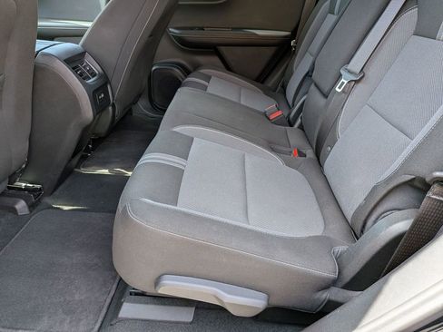 Used 2025 Chevrolet Blazer LT FWD image 26