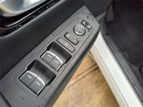 Used 2025 Honda CR-V EX-L image 16
