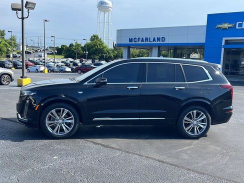 Used 2024 Cadillac XT6 Premium Luxury AWD/4WD image 2