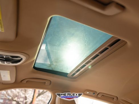 Used 2015 Porsche Panamera S w/ Premium Package Plus image 37