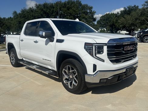 Used 2023 GMC Sierra 1500 SLT w/ SLT Premium Plus Package AWD/4WD image 16