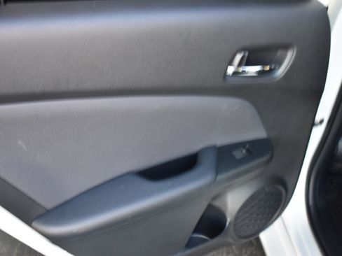 Used 2022 Toyota Prius LE FWD image 22