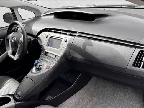 Used 2012 Toyota Prius Three w/ Solar Roof Pkg FWD image 22