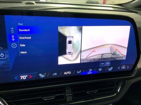 Used 2024 Chevrolet Equinox EV RS FWD image 21